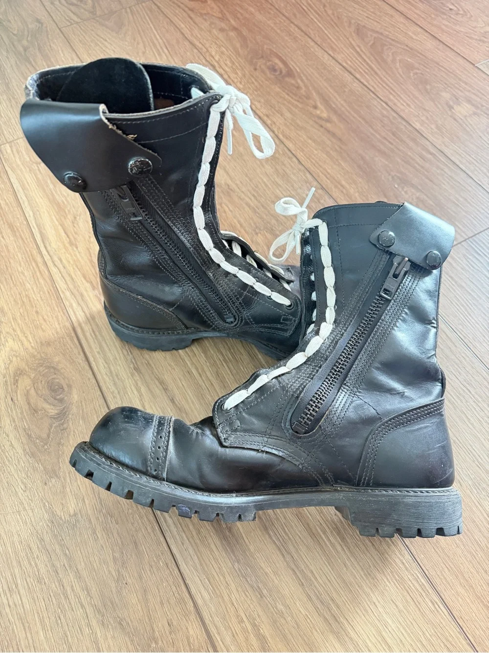 Matterhorn Men's Jump Boots Vintage 1990's Perforated Detail Punk Military